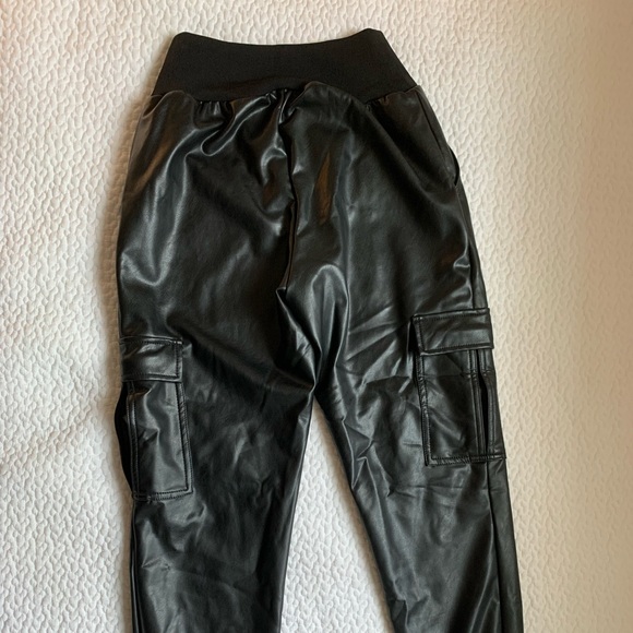 Cinq a sept Giles leather cargo jogger - Picture 2 of 13